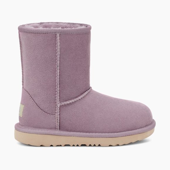 NEW! Ugg Classic II Kid's Boots Size 6